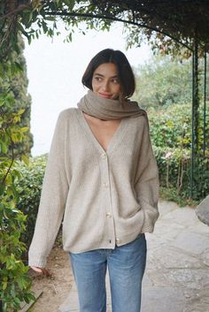 Style // A lighter and neutral tones that sets itself apart, the Moon oatmeal cashmere cardigan is a staple for any wardrobe The ultimate oversized, chunky, mid length cashmere cardigan. Just as cool as it is cozy, this goes-with-anything cashmere cardigan is the perfect fit with an oversized and chunky silhouette, featuring 4 beautiful buttons. Made from an extra soft cashmere, for your new go to staple for years to come. Fabric Note // Made from 100% Mongolian Cashmere Sizing Advice // Availab Oversized Button Up Cardigan Outfit, Versatile Everyday Cashmere Sweater, Everyday Versatile Cashmere Sweater, Cozy Cashmere Sweater For Everyday, Cozy Everyday Cashmere Sweater, Versatile Everyday Winter Cardigan, Beige Cashmere Sweater For Everyday, Everyday Beige Cashmere Sweater, Cream Cashmere Sweater Coat For Winter