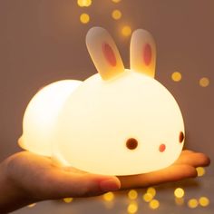 Cute Bunny Kids Night Light,Baby Easter Gifts Women Teenage Girls Boy Birthday Kawaii Lamp Toddler - Portable Squishy Battery Operated Nursery Animal Led Nightlight Children Decor Decorations - Baby Mood Lamp Toddler Night Light, Bunny Lamp, Newborn Baby Girl Gifts, Haiwan Comel, Cute Night Lights, Desain Furnitur Modern, Nursery Night Light, Kawaii Room Decor, Baby Night Light