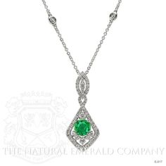 Formal Brilliant Cut Diamond Emerald Necklace, Elegant Brilliant Cut Emerald Necklace For Anniversary, Formal Emerald Necklace With Brilliant Cut Diamonds, Elegant White Gold Emerald Necklace With Brilliant Cut, Formal Brilliant Cut Emerald Pendant Necklace, Exquisite White Gold Diamond Necklace In Platinum, Exquisite White Gold Emerald Necklace With Diamond Cut, Exquisite Platinum Necklace With Single Cut Diamonds, Exquisite Platinum Diamond Necklace In White Gold