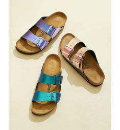 Iridescent Birkenstock Sandals. #fashion #style #omgshoes Birkenstock Style, Fashion Diva, Soul Mate, Diva Fashion, Birkenstock Arizona, Crazy Shoes, Sandal Women, Slip On Sneakers