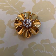 Beautiful Looks Brand New Golden Flower With Rhinestone Center Can Be Worn Both As A Brooch Or Pendant Gold Flower-shaped Brooch With Rhinestones, Gold Flower-shaped Brooches With Rhinestones, Gold Flower-shaped Rhinestone Brooches, Gold Flower Brooches With Rhinestones, Class Reunion, Golden Flower, Flower Brooch, Brooches, Gems