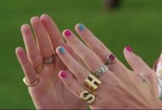 fine line Harry Styles Hands, Harry Styles Pictures, Harry Styles Photos, Mr Style, Dream Nails, Funky Nails, Harry Edward Styles, Edward Styles