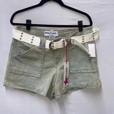 Deb Jean Shorts Size 16 Casual Green Shorts With Belt Loops, Casual Shorts With Belt Loops For Spring, Casual Spring Shorts With Belt Loops, Casual White Jean Shorts With Belt Loops, Size 16 Jeans, Jean Shorts, Size 16, Womens Shorts, Grey