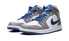 Shoes Wishlist, Jordans 1, Air Jordan 1 Mid Gs, Sneakers Box, Kobe Shoes, Blue Jordans, Nike Air Jordan 1 Mid, Shoes Retro, Jordan 1s