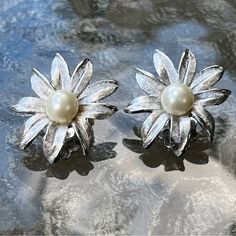 Vintage 50s Flower And Pearl Clip Earrings By Judy Lee From A Private Collection Never Worn. Faux Silver And Pearls Very Mid Century! Perfect For Special Occasions Or The Holidays! Vintage Clip-on Flower Earrings, Vintage Flower Shaped Clip-on Earrings, White Flower Earrings For Evening, Retro White Earrings For Formal Occasions, White Retro Earrings For Formal Occasions, Silver Vintage Flower Earrings For Formal Occasions, Vintage Flower Shaped Earrings For Anniversary, White Retro Formal Earrings, Vintage Flower Earrings For Anniversary