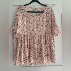 2x Eluna Boutique Women’s Red/White Floral Babydoll Shirt New With Tags -Excellent Condition! 100% Polyester Cute Red Summer Blouse, Flowy White Blouse With Short Sleeves, Cute White Blouse With Floral Print, Flowy Red Floral Print Top, Red Flowy Short Sleeve Blouse, Flowy Red Blouse For Vacation, Flowy Red Summer Blouse, Vacation Ruffle Red Blouse, Red Flowy Top For Vacation