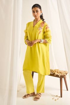 Lime green full sleeves V neck kurta with a gardenia bird crochet bloom embroidery on the shoulder and loop button on one side. Paired with a thread work pant. - Aza Fashions Green Long Sleeve Sets For Spring, Green Long Sleeve Spring Sets, Yellow Kurta With Floral Embroidery And Long Sleeves, Yellow Long Sleeve Kurta With Floral Embroidery, Traditional Spring Kurta With Set-in Sleeves, Green Long Sleeve Kurta With Dabka, Green Kurta With Dabka And Long Sleeves, Green Long Sleeve Sets With Dabka Details, Green Sets With Resham Embroidery And Long Sleeves