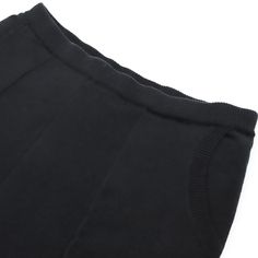 Elevate your casual wear with the Hope & Henry Women's Sweater Shorts, perfect for a blend of comfort and style. These shorts are crafted from super soft organic cotton with a hint of stretch, ensuring a flattering fit that moves with you.

- Material: Organic cotton with stretch
- Color: Black
- Size: 6
- Gender: Female
- Features: Pull-on elastic waistband, front pockets

Ideal for everything from lounging at home to casual gatherings outdoors, these shorts pair seamlessly with lightweight swe Backyard Hangout, Sweater Tops, Cozy Sweater, Lightweight Sweater, Sweater And Shorts, Cozy Sweaters, Light Weight Sweater, Casual Wardrobe, Cotton Shorts