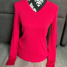 New With Tag! Beautiful Tommy Hilfiger New With Tag Pink V-Neck Sweater Size Xs! New Condition. 100% Cotton. Washable Approximate Measurements Laid Flat: - Shoulder To Shoulder: 15” - Pit To Pit: 17” (Bust 34”) - Sleeve Length: 25” - Length From Back Collar: 25” Tommy Hilfiger V-neck Winter Top, Tommy Hilfiger V-neck Tops, Stretch Cable Knit V-neck Top, Spring Cable Knit V-neck Tops, Tommy Hilfiger Fitted V-neck Tops, Fitted Tommy Hilfiger V-neck Tops, Tommy Hilfiger Casual Knit Tops, Fitted V-neck Tommy Hilfiger Tops, Pink Cable Knit V-neck Tops