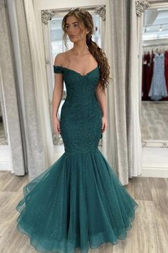 Customized service and Rush order are available. *** Customers need to know : All of the dresses don't come "on the shelf"（Our Dresses are all custom-made）.We strongly recommend you to select "Custom Made" to ensure the dress will fit you when it arrives. .   This dress could be custom made, there are no extra cost to Emerald Mermaid Prom Dress, Prom Dress Green, Green Evening Dress, Green Prom, Prom Dresses Long Mermaid, Mermaid Prom Dress, Green Mermaid, Prom Ideas, Green Dresses