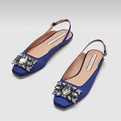 Zara Rare Satin Royal Blue Bejeweled Slingback Shoes -Step Into Elegant Style With These Gorgeous Royal Blue Satin Slingback Shoes Featuring Glittering Diamant Ornament (Zara’s Desc) On Front,About 2.75 X 1.75”,Stones Are Prong Set & Faceted, Complimenting The Sleek Silhouette -Comfortable Low Heels, Between .25” - .5” -Strap With Buckle Closure, Has A Little Stretch For Comfort & Fit Adjustment -Size Zara 39,Us 8 -Because Of Characteristic Of Satin & Mold Of Shoes, Can See Where Shoe Is Not Com Royal Blue Shoes, Ankle Cowboy Boots, Jeweled Shoes, Wedding Guest Shoes, Stunning Shoes, Chic Shoes, Closed Toe Shoes, Slingback Shoes, High Heel Boots Ankle