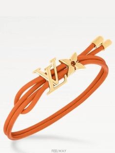 Gender: Women Brand: LOUIS VUITTON Product Name: M8754Z NEW LV Bloom Bracelet Bags Alora Code: 84407513 Origin: France Designer Style ID M8754Z Louis Vuitton Bracelets, Bracelet Bags, Louis Vuitton Bracelet, Mom Accessories, Timeless Handbag, Luxe Fashion, Designer Style, Bags Designer Fashion, Product Name