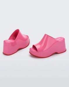 Patty Platform in Pink/Red – Melissa Shoes Punk Love, Pink Mules, Punk Movement, Attention Seekers, Platform Mules, Melissa Shoes, Current Trends, Viktor & Rolf, Jelly Shoes