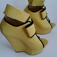 Mona Mia Dress Wedge Size 8. Yellow And Black Wedges. Pre-Owned In Good Condition. Please See Photos Mia Dress, Mia Shoes, Black Wedges, Yellow And Black, Womens Shoes Wedges, Yellow Black, Black N Yellow, Wedges, Women Shoes