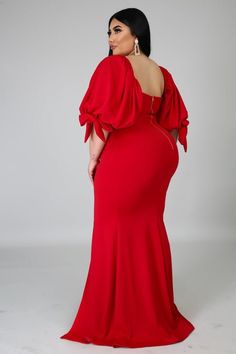 Get ready to party in this Posh Long sleeve plus size maxi Dress with a heart-shaped neckline. Perfect for your next B-day bash or any special occasion! Stretchy fabric Mock neck Back and front zipper closure Ruched detail Long sleeve 95% Polyester 5% Spandex Hand wash cold water Model is wearing 2X Plus Size Clothing Water Modeling, Water Model, Night Out Tops, Plus Size Maxi Dress, Expensive Taste, Regina George, Jane Norman, Plus Size Maxi, Activewear Fashion