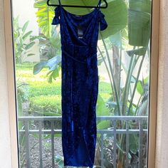 Beautiful Velvet Dress That Can Be Worn In Any Occasion. Let It Happen, Velvet Dress, Colorful Dresses, Color Blue, Size 2, Blue Color, Maxi Dress, Velvet, Womens Dresses