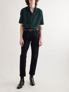 Looking for something to instantly elevate your trusty black jeans or trousers? SAINT LAURENT's printed shirt is it. Made in Italy, it's cut from lustrous silk and has a relaxed collar. Wear it with at least two top buttons undone and a pair of sleek boots. Andro Fashion, Queer Clothes, Sleek Boots, Lesbian Outfits, Androgynous Outfits, Gender Fluid Fashion, Masc Outfits, Pants Outfit Men, Estilo Grunge