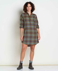 For days when you wish your favorite flannel was a full outfit. Boots or sneakers, leggings or not, this dress’s floaty fit is a winning combo with just about anything. Casual Plaid Shirt Dress For Spring, Casual Shirt Dress With Relaxed Fit For Fall, Green Casual Shirt Dress For Fall, Casual Cotton Shirt Dress For Winter, Casual Green Shirt Dress For Fall, Casual Fall Shirt Dress For Daywear, Casual Shirt Dress For Fall Daywear, Fall Cotton Shirt Dress, Fitted Cotton Plaid Dress Casual Style