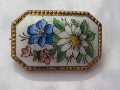 Vintage enamel flower brooch Approx. 2.5 cm Good vintage condition Vintage White Enamel Brooches, White Vintage Enamel Brooches, Vintage White Enamel Pin, Vintage Flower Enamel Pin Collectible, Vintage Flower Enamel Pin For Collectors, White Vintage Enamel Pin, Vintage Enamel Flower Brooches, Vintage Flower Enamel Pin, Vintage White Flower Enamel Pin