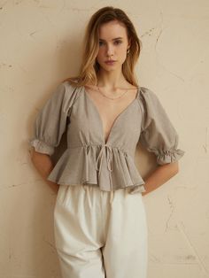 Cotton & Linen Backless Ruffle Knotted Blouse Cute Blouse Designs, V Neck Top Outfits, Short Cotton Tops, Cotton Top Design, V Neck Tops For Women, Linen Tops Women, Short Top Designs, Frock Top, Cotton Short Tops