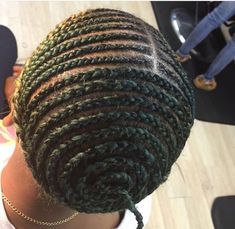 Beehive Braid Pattern, Braid Foundation For Wig, Crochet Braids Straight Hair, Wig Cornrows, Braiding Pattern, Braiding Patterns, Hair Braid Patterns, Twist Cornrows, Black Hair Video