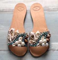 Handmade Leather Sandals, Diy Slippers, Pearl Sandals, Leather Sandals Handmade, Embroidery Shoes, Boho Sandals, Bridal Sandals, Fashion Slippers, Beaded Sandals