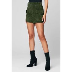 Msrp $98 New With Tag! A Unique Alternative To Your Usual Cutoffs, These Blanknyc Shorts Are Crafted From Supple, Dark-Green Suede And Outfitted With Flap Pockets. Fabric: Heavyweight, Non-Stretch Suede Fixed Hem Button Closure And Zip Fly Flap Side Pockets Shell: 100% Leather Lining: 97% Polyester/3% Spandex Dry Clean -New Condition With No Visible Flaws. -Please See Pics For Detail And Approximate Measurements. -Unless Noted As Nwt/Nwot, Items Are Pre-Owned, Washed/Cleaned. All Products Stored Utility Style Bottoms For Fall, Short Length, Utility Style Fall Bottoms Short Length, Fitted Utility Shorts Of Short Length, Fitted Utility Style Shorts, Fall Utility Mini Skirt, High Rise Fitted Shorts For Fall, Fitted High Rise Shorts For Fall, Fitted High-rise Fall Shorts, Trendy Green Shorts For Fall