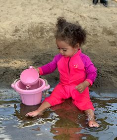 What to Pack for a Vacation Rental with Kids - Happy Toddler Playtime Sensory Bins