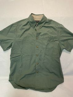 Eddie Bauer Short Sleeve Shirt Medium. Classic Cotton Button-up T-shirt, Spring Cotton T-shirt With Button Closure, Cotton T-shirt With Button Closure For Spring, Cotton Short Sleeve T-shirt With Button Closure, Green Button-up Casual T-shirt, Casual Green Button-up T-shirt, Fitted Short Sleeve Cotton Shirt, Fitted Plain Cotton Short Sleeve Shirt, Classic Washed Short Sleeve Tops