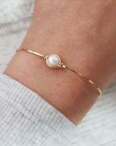 Simple Gold Bangle, Gold Stone Necklace, Diamond Pendants Designs