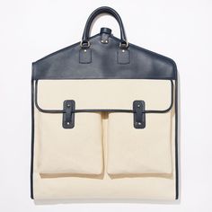 This one's been on our minds for a while. It's for all the road warriors and weekend galavant-ers. For the well dressed explorers and the spot for-everything business women (and men!). The Traveler is here and we couldn't be more excited! Inspired by a vintage garment bag of our Dad's, this is a hanging suitcase with s Packing Accessories, The Road Warriors, Suit Bag, Vintage Luggage, Travel Handbags, Travel Dress, Mode Of Transport, Product Ideas, Garment Bag