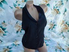 90s Vintage women's black formal vest/waistcoat open back. Size S-M. Vest in excellent vintage condition. Bust 90cm (35.4in), Waist 80cm (31.5in), Vest Length 50cm (19.6in). Steampunk Vest, Elegant Vest, Womens Black Vest, Light Blue Crop Top, Black Waistcoat, Formal Vest, Wool Waistcoat, Vest Waistcoat, Black Formal