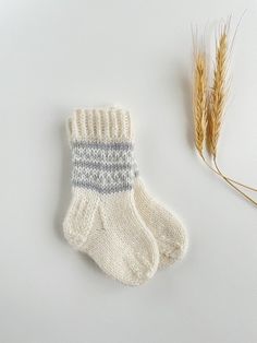 White Knitted Winter Socks, White Knitted Socks For Winter, Comfortable White Knitted Socks, Comfortable Knitted White Socks, Handmade White Socks As Gift, Handmade White Socks For Gifts, Handmade White Socks For Gift, Cozy Warm White Socks, Cozy White Socks As A Gift