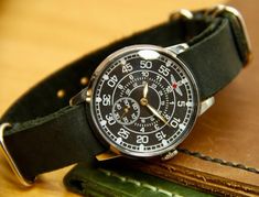 Round Dial Watch With Analog Display, Adjustable Chronograph Watch With Round Dial, The Watch, Vintage Watches, Labor, Wrist Watch