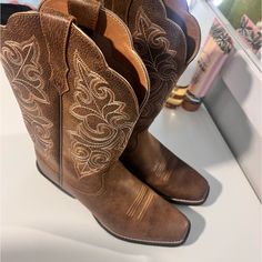 Worn Once To A Concert & Realized They Weren’t My Style. Literally Pretty Much Brand New!! Cowboy Boots Square Toe Women, Womens Square Toe Cowboy Boots, Boots For Women Cowboy, Vaquera Boots, Brown Cowgirl Boots, Cute Cowgirl Boots, Western Fits, Square Toe Cowboy Boots, Square Toe Western Boots