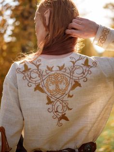 Costume of the Elven Archer Giac Vellat . Elven Tunic With - Etsy Traditional Long Sleeve Tops For Larp, Bohemian Long Sleeve Tops For Larp, Elvish Embroidery, Elven Coat, Elven Tunic, Elven Archer, Elven Cosplay, Elven Costume, Elven Clothing