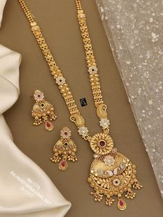 Long Gold Necklace Indian, Long Gold Necklace, Gold Beaded Necklace, Jewelry Pakistani, Gold Jewellry, Gold Necklace Indian, Hair Tips Video, Necklace Indian, Gold Jewelry Stores