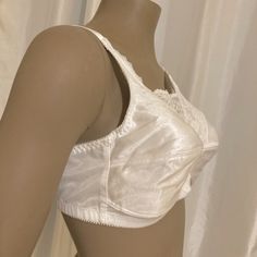 This Is An Almost U Wireless Camisole Mastectomy Bra Style 1200. Has Adjustable Straps For Comfort, Soft Fabric Of 75% Nylon, 25% Spandex For Relaxation, Easy Side Entry Cotton Pockets And Has Lace Insert That Provides Coverage And Prevents Puckering. These Are Nwt’s And All Are White Style 1200 Size 42b. The 40’s Are All Gone Fitted Bra With Medium Bust Support For Daywear, Fitted Full Coverage Bra For Daywear, Fitted Full Cup Bra For Daywear, Full Coverage Bra For Daywear, Mastectomy Bra, Camisole Bra, Easy Sides, Bra Style, Lace Insert