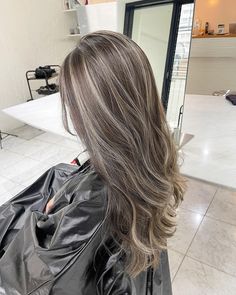 Ash Brown Hair Balayage, Hair Color Asian, Brown Hair Looks, Ash Hair Color, Hair Color Caramel, Gorgeous Hair Color