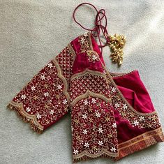 Aari Work Full Sleeve Design, Bridal Blouse Work Indian Weddings, Blouse Designs Latest For Marriage Bride, Bride Maggam Work Blouse Designs, Wedding Maggam Work Designs, Wedding Blouse Handwork Designs, Latest Wedding Blouse Designs, Wedding Maggam Work Blouse Designs, Latest Maggam Work Designs 2023