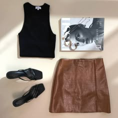 Flat Lay Clothing Photography Ideas, Flat Lay Photography Clothing, Skirt Photography, Neat Casual Outfits, Charcoal Clothing, Flats Outfit, Swimsuits Outfits