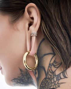 An Ask & Embla staple for all stretched ears. Cosmic halos designed to suit every stretch in 3 sizes—small, medium or large. Burnished all around with a time-honoured texture and high polished finish. Genderless and forged for all styles and expressions. Both small and large sizes feature a clicker mechanism, while medium features a spring mechanism—simply press to open and release to close. Wear on its own for an effortless, everyday look or pair with your favourite Rings Stacks or Lobe Cuffs™. Spring Mechanism, Ear Weights, Ear Gauges, Stretched Ears, Fashion Jewelry Earrings, Online Jewelry Store, Favorite Rings, Stacking Rings, Hangers