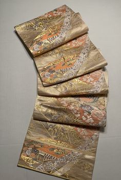 Luxury  Japanese Kimono Fabric Silk Sash Belt Japanese Kimono Fukuro Obi Hiogi Landscape Peacock Classical Pattern Pure Silk Gold Formal Six-pass Pattern Furisode Kimono Visit Kimono Tsukesage Kimono Ready-made Kimono Obi Length 166.5"  Good condition Size inch: 166.5 × 12.2 inches  Materials: Silk Base color: Light gold  *Excellent vintage *Authentic Item from Japan This Kimono sash belt can be also used as luxury table runner, wall decor and other interior accent. Luxury Traditional Art Silk Set, Traditional Gold Ceremonial Kimono, Luxury Table Runner, Furisode Kimono, Kimono Obi, Japanese Art Prints, Luxury Table, Wedding Sash Belt, Interior Accents