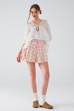 Step into casual chic with these Pink Checkered Print Shorts, designed for comfort and style. Made from 100% cotton, these shorts are perfect for any casual outing, offering a breathable and soft feel that ensures all-day comfort.  Featuring a high waist, these shorts provide a flattering silhouette by cinching at the waist, enhancing your natural curves. The tight-fitting waist detail ensures a snug and secure fit, while the elastic waistband adds an element of stretch for added comfort. The relaxed fit and straight cut offer a laid-back yet stylish look, making these shorts a versatile addition to your summer wardrobe.  The playful pink checkered print adds a fun and vibrant touch, perfect for pairing with a simple top or tank for a casual, yet put-together outfit. With a regular fit, th Tan Scarf, Pink Checkered, Checkered Print, Scarf Headband, Print Shorts, Romper Pants, Estilo Casual, Sweater Coats, Jean Shirts