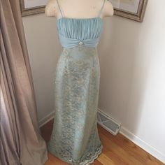 Raylia Designs - Beautiful Aquamarine Color, Accordion Pleat On Top- Corset Back Closure. Lace Overlay With A Hint Of Gold. Worn Once. One End Of Corset Sash Is Frayed- See Image. The Sashes Are Tucked In When Wearing - So Not A Big Deal. The Size Is Wedding Dress Shop Size- Not An Every Day 16. When I Wore The Dress I Was An 8 In Regular Size. Aquamarine Color, Wedding Dress Shop, Top Corset, Aquamarine Colour, Corset Back, Wedding Dress Shopping, Pride And Prejudice, Lace Overlay, Big Deal