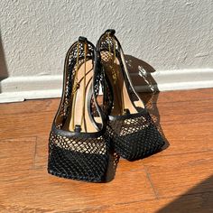 Bottega Venetta Stretch Mesh Heels 38 Black Fit Like An 8 81/2 No Box But It Nice Worn Once. Very Good Condition Evening Heels With 4-inch Square Toe, Square Toe Heels With 4-inch Heel For Evening, 4-inch Square Toe Heels For Evening, Luxury Square Toe Heels For Night Out, Black High Heel Shoes For Events, Black Closed Toe Heels For Events, Black High Heel Heels For Events, Luxury Square Toe Evening Heels, Luxury Square Toe Heels For Evening