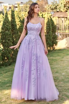 Tangled Prom, Vestido Color Lila, Blue Tulle Prom Dress, Highlights Curly, Junior Prom, Purple Prom, Purple Prom Dress, Spring Weddings, Evening Dresses Cocktail