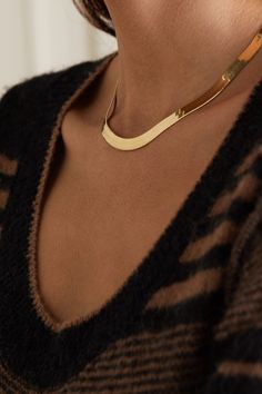 Gold Herringbone XL gold vermeil necklace | LOREN STEWART | NET-A-PORTER Gold Necklace Outfit, Necklace Outfit, Ear Crawler Earrings, Real Gold Jewelry, Herringbone Chain, Herringbone Necklace, Luxury Necklace, Art Deco Earrings, Fashion Tips For Women