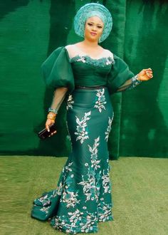 Lace Dress Styles Nigerian, Lace Gown Styles Nigerian, Asoebi Lace Styles, Asoebi Lace, Stylish Naija, Nigerian Lace Styles Dress, Nigerian Lace Styles, African Lace Styles, African Dresses For Kids