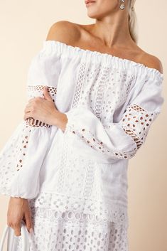 Temptation Positano semia top in white. Cotton Hand Wash Made in IT White Fitted Off-shoulder Blouse, Fitted Off-shoulder White Blouse, Elegant White Off-shoulder Blouse, Elegant Off-shoulder White Blouse, Elegant White Vacation Blouse, Metal Choker Necklace, Metal Choker, Goddess Dress, Pre Fall Collection